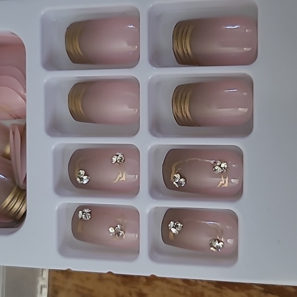 Rhinestone French Manicure Press On Nails - Picture 1 of 15